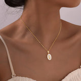 Ketting met Ovale Hangertje van de Maagd in Goud