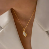 Gouden Verguld Collier met Ovale Kattenoog Opale