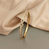 Rigid Infinity Armband met Exclusieve Kristallen